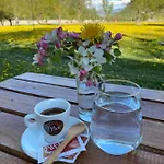Bed & Breakfast Peraj *