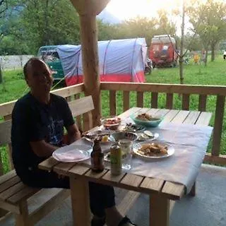 فندق مبيت وإفطار Peraj *