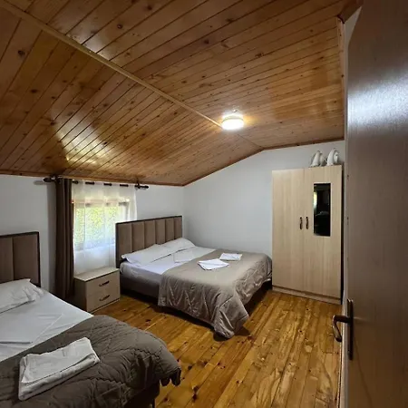 Bed & Breakfast Peraj Vermosh